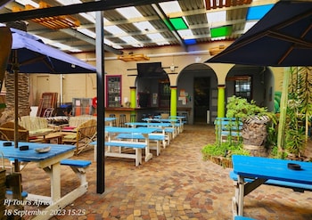 riverlodge backpackers