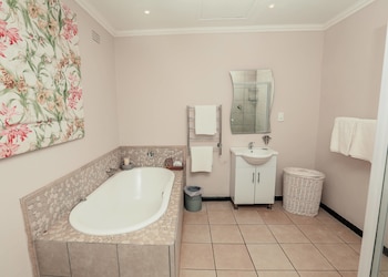 le pommier wine estate