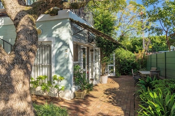 hedge house