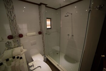 grey manor guesthouse