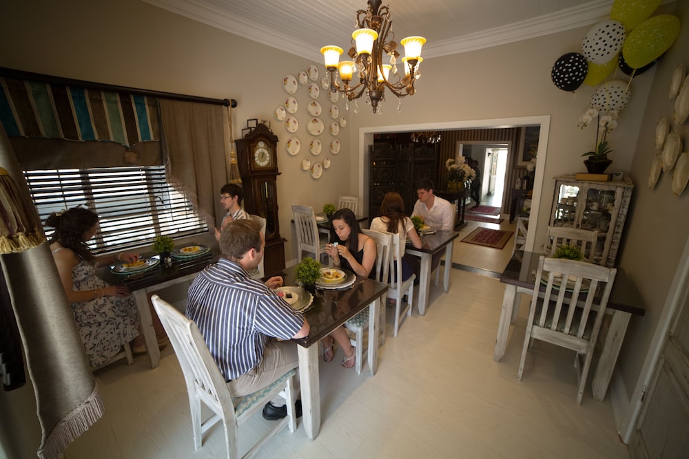 grey manor guesthouse