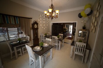 grey manor guesthouse