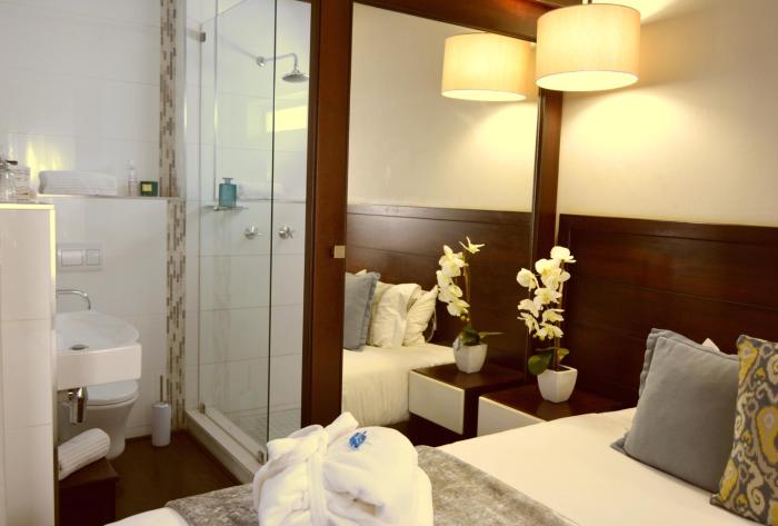 grey manor guesthouse