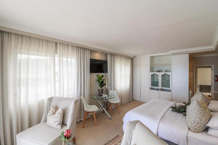 hermanus beachfront lodge