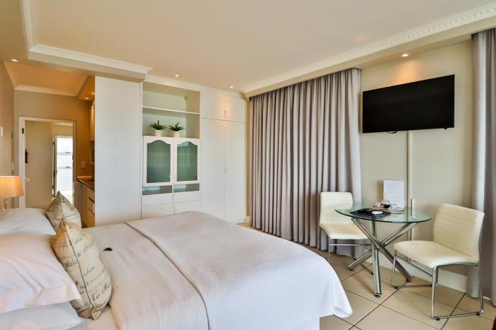 hermanus beachfront lodge