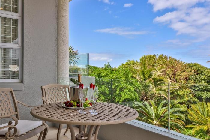 hermanus beachfront lodge