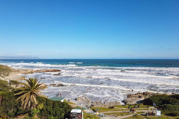 hermanus beachfront lodge