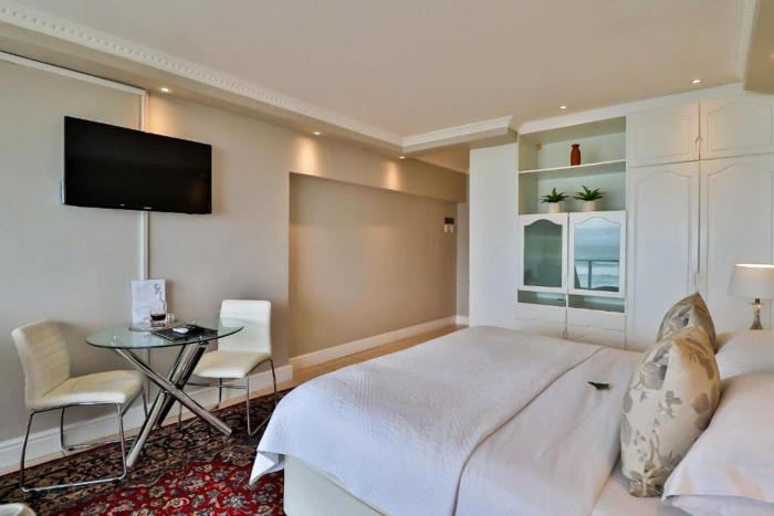 hermanus beachfront lodge