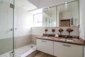 hermanus beachfront lodge