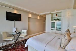 hermanus beachfront lodge