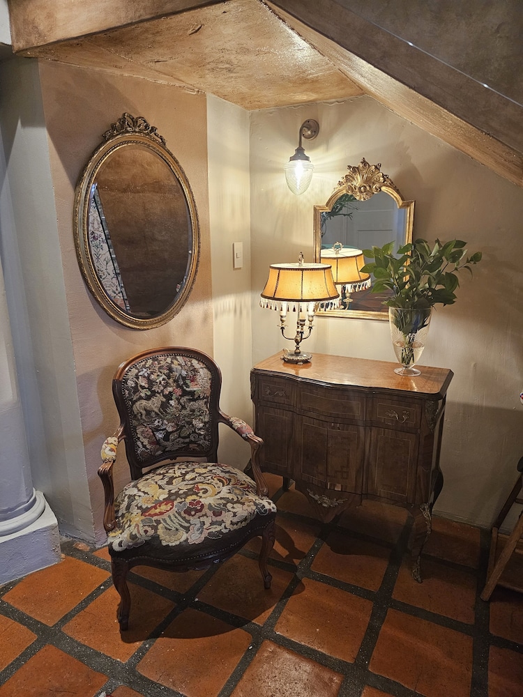 baruch guesthouse on lovell