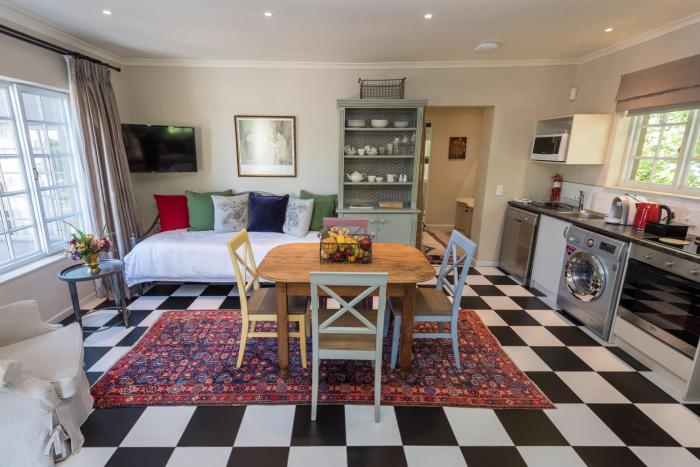 baruch guesthouse on lovell