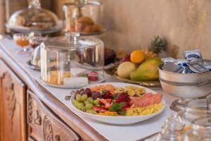 baruch guesthouse on lovell