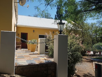steytlerville villa guest house