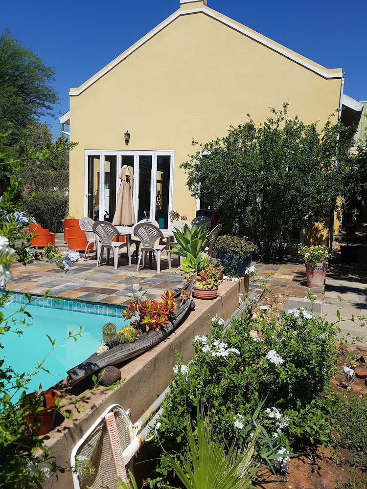 steytlerville villa guest house