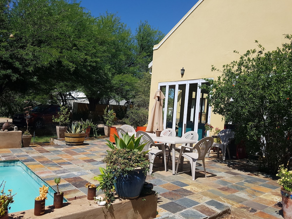 steytlerville villa guest house