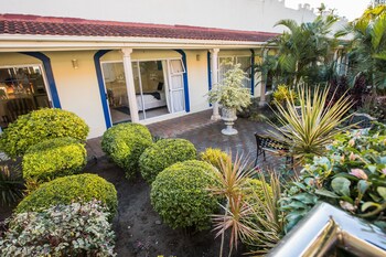 santorini guesthouse