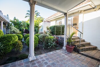 santorini guesthouse