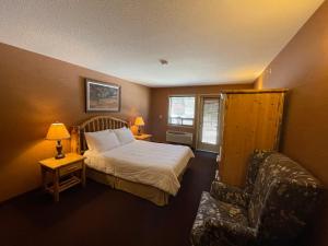 elkwater lake lodge