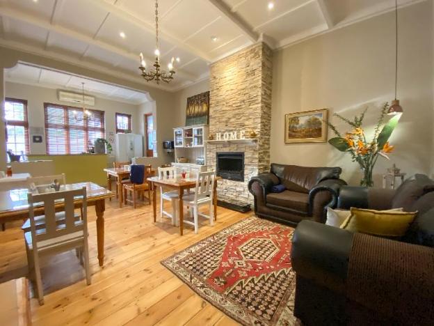 de akker guest house