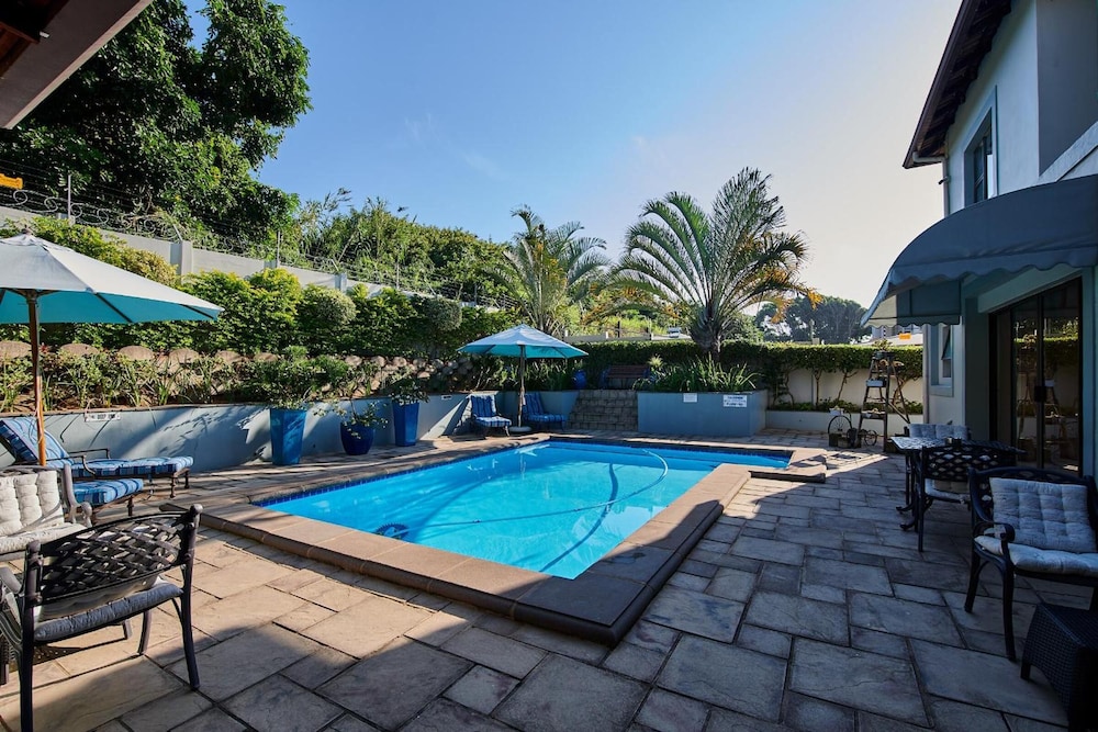 the hamptons guest house
