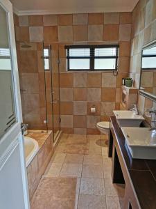 the hamptons guest house