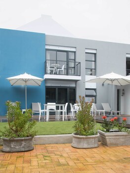 7 ackermann place guest house