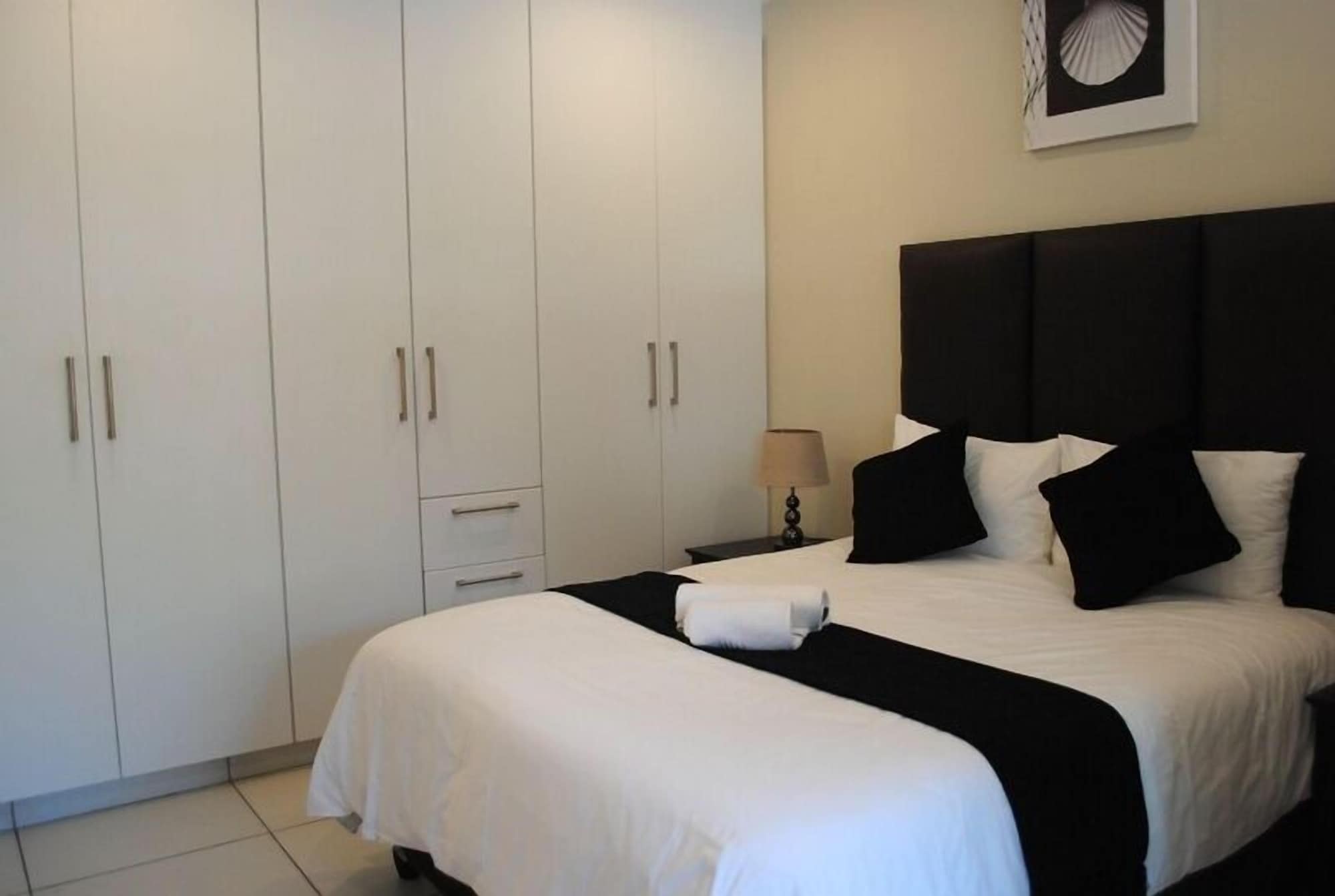 86 edison guest lodge