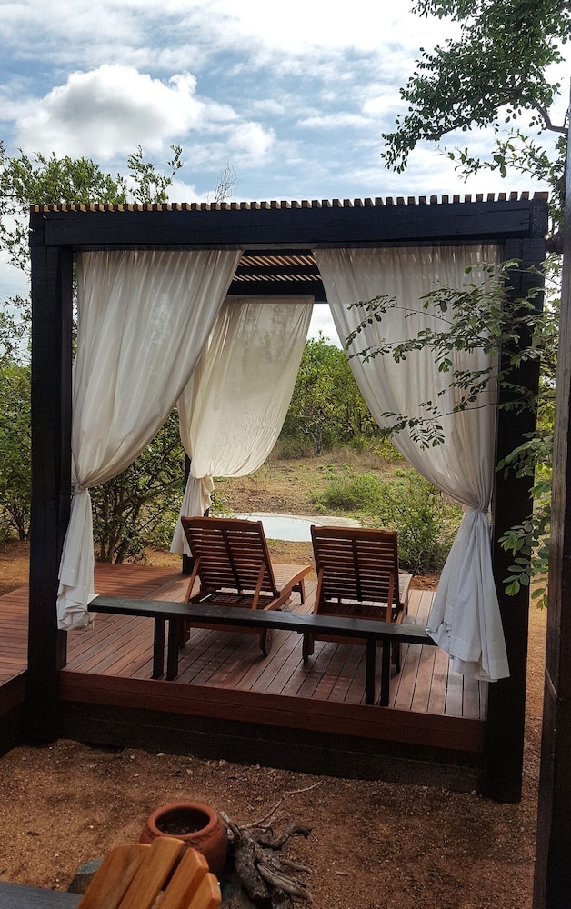 the baobab bush lodge