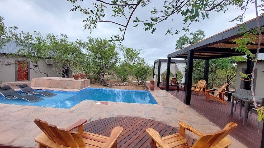 the baobab bush lodge