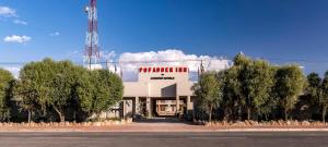 pofadder inn by country hotels