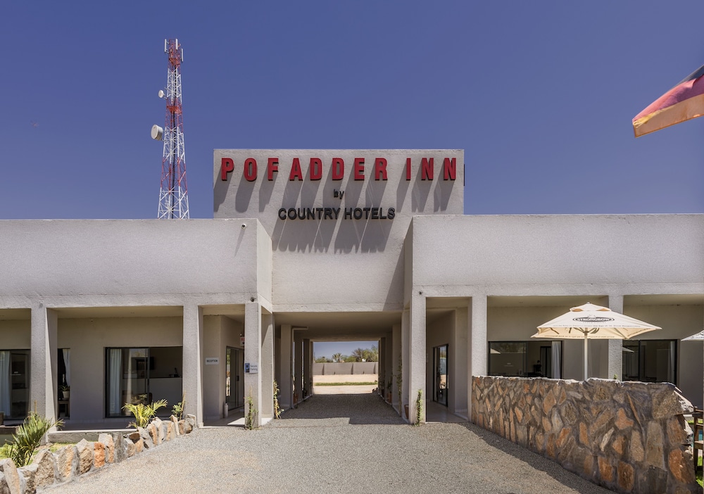 pofadder inn by country hotels