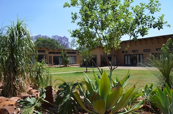 manor hills guest lodge