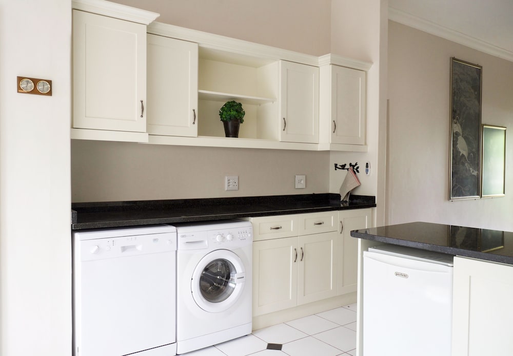 laurel cottage self catering suites