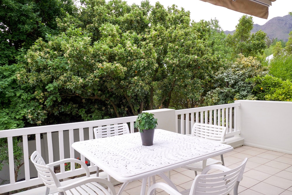 laurel cottage self catering suites