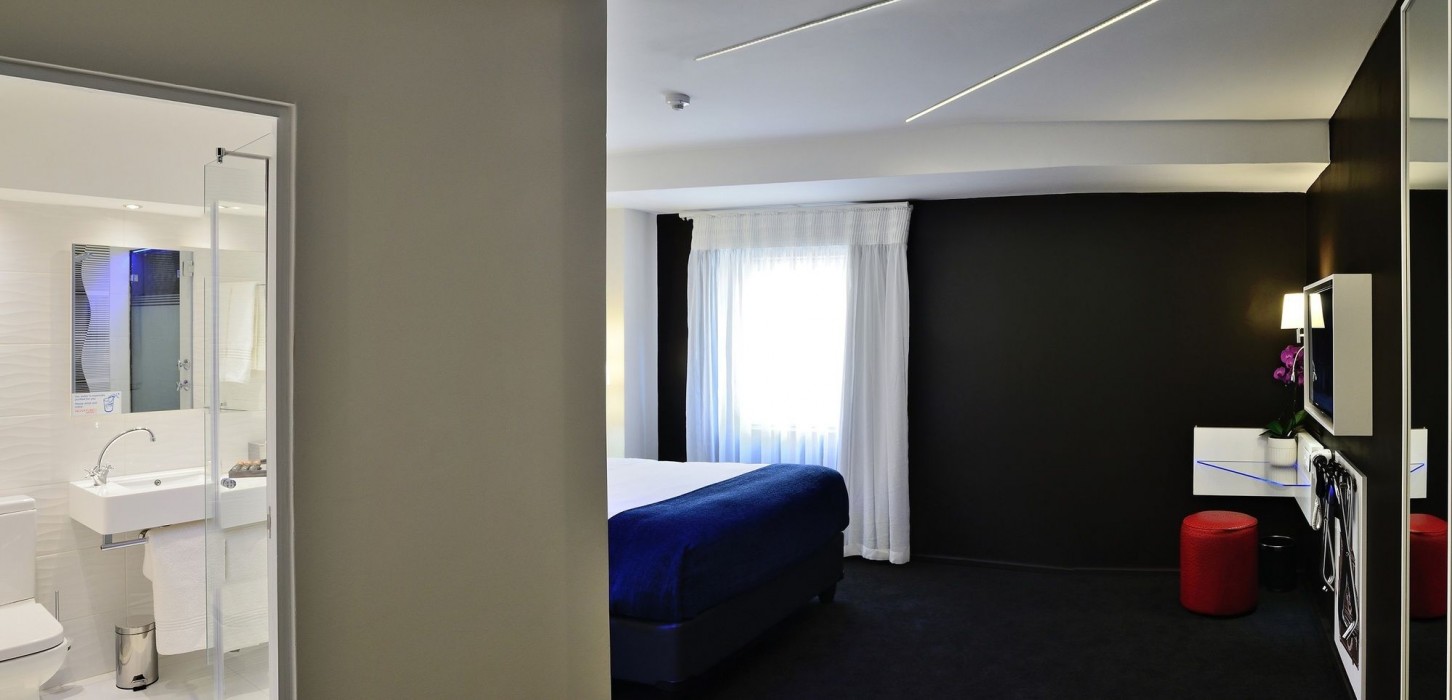 signature lux hotel by onomo sandton