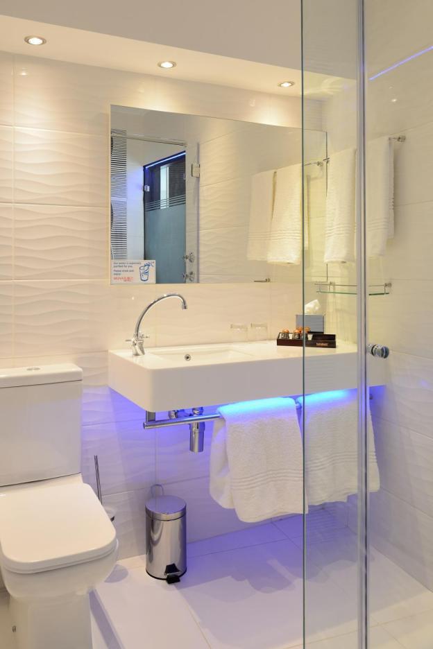 signature lux hotel by onomo sandton