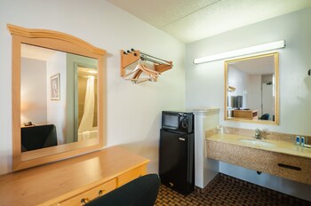 econo lodge