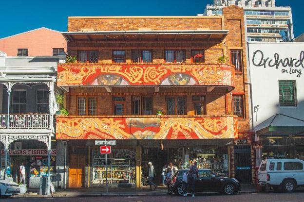 long street backpackers