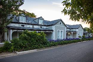 macaron boutique guest house