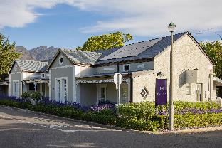 macaron boutique guest house