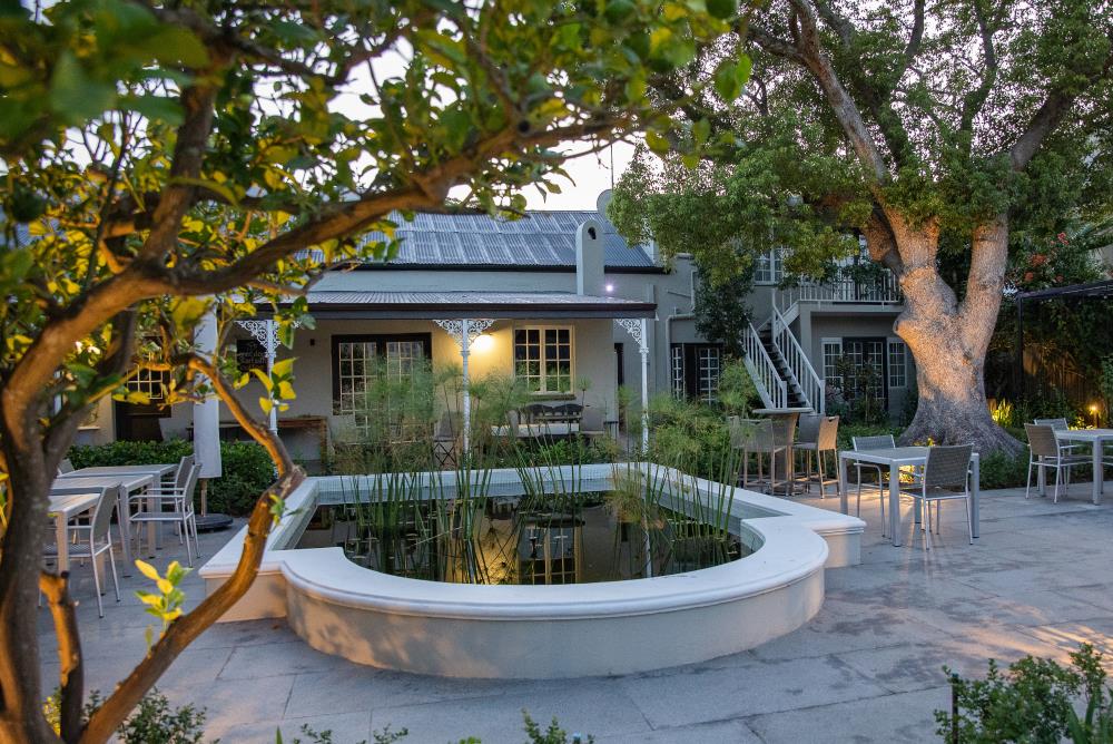 macaron boutique guest house