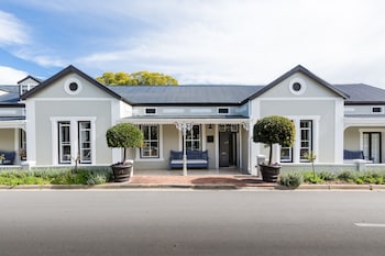 macaron boutique guest house