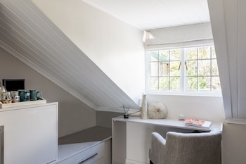 macaron boutique guest house