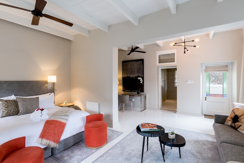 macaron boutique guest house