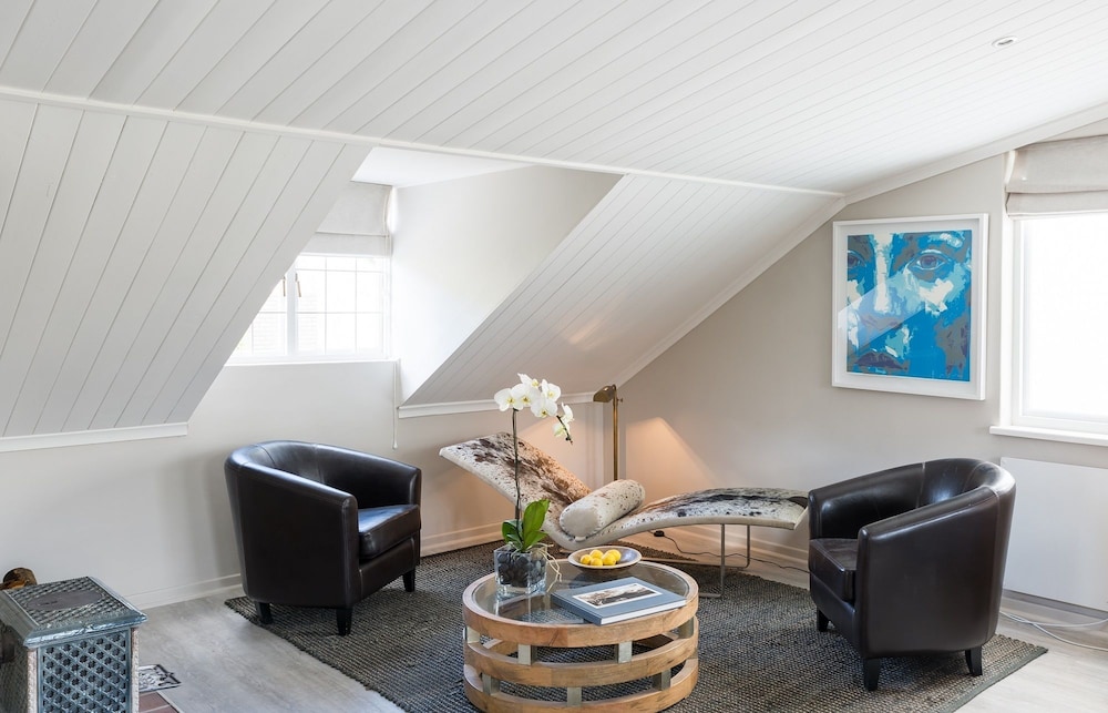 macaron boutique guest house