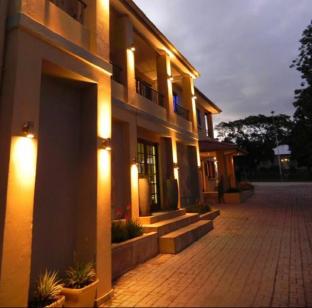 vjs guesthouse and restaurant