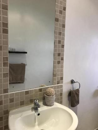 vjs guesthouse and restaurant