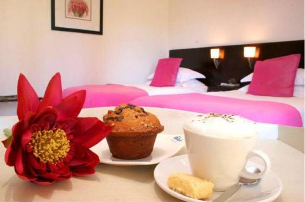 vjs guesthouse and restaurant