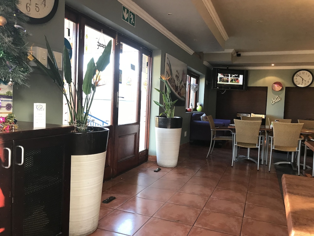 vjs guesthouse and restaurant